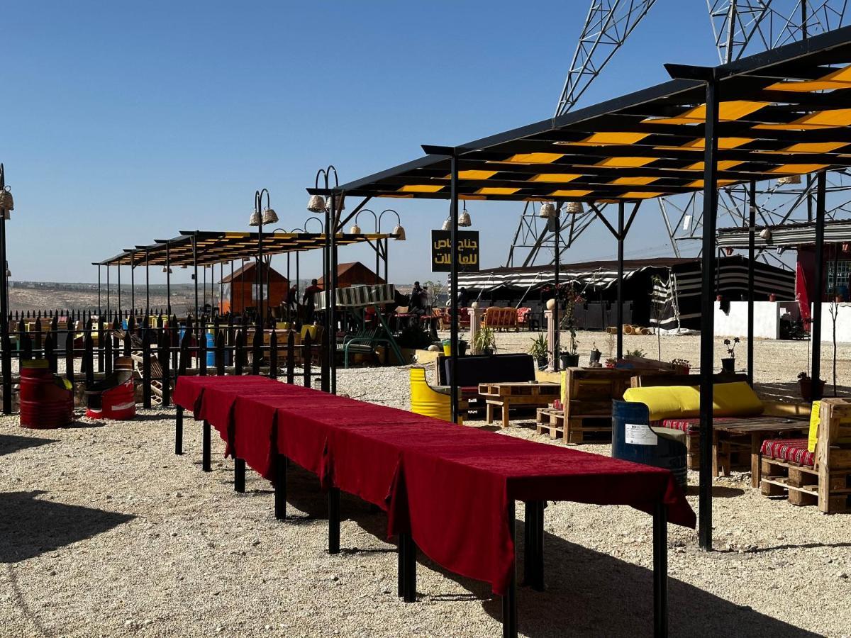 Hotel Wadi Al-Wala View Camp Madaba Esterno foto