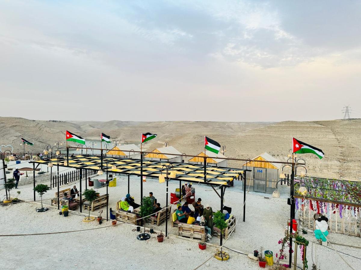 Hotel Wadi Al-Wala View Camp Madaba Esterno foto