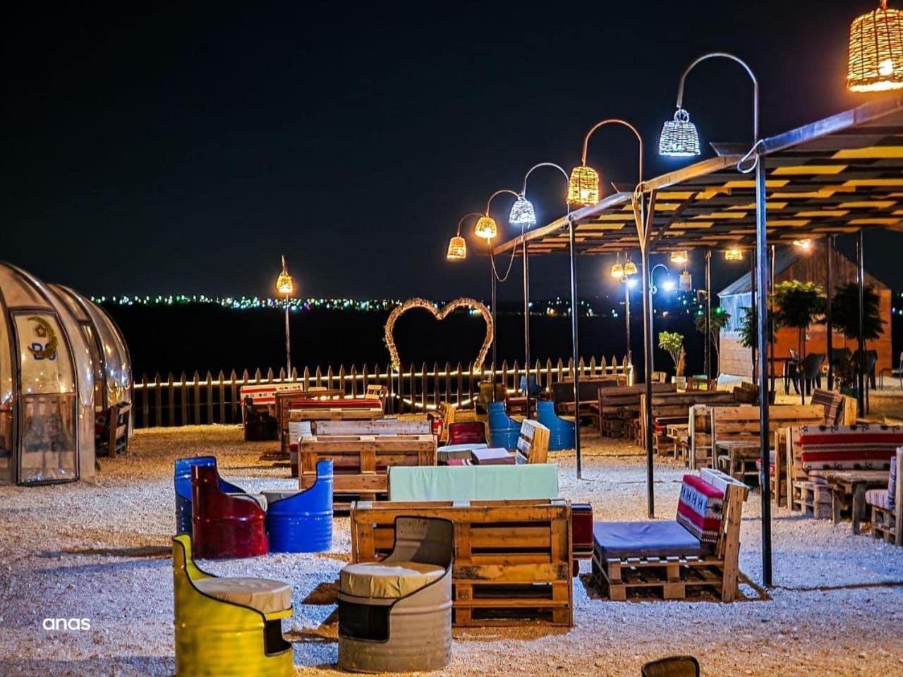 Hotel Wadi Al-Wala View Camp Madaba Esterno foto